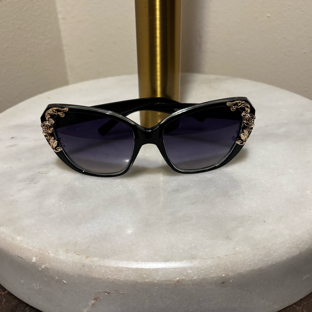 Elegant Black and Gold Sunglasses